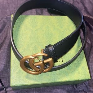 Reposhing a Gucci belt that’s too small